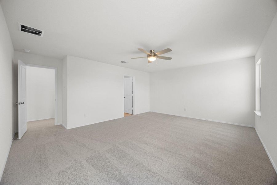 Spacious, unfurnished interior of a new home in Salerno - Heritage Collection, Round Rock (Image 25).