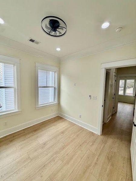Spacious, unfurnished interior of a new home in , North Charleston (Image 23).