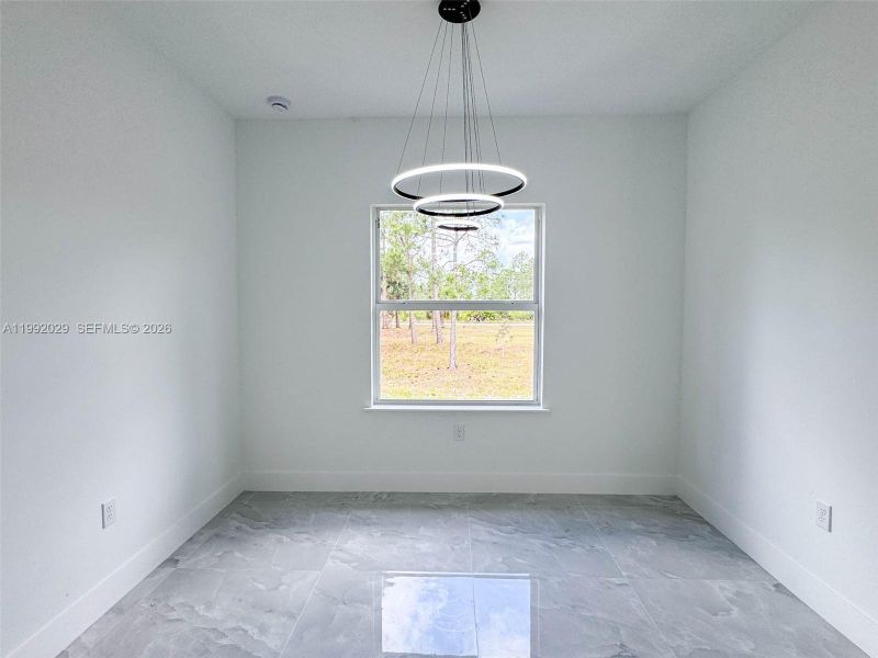 Spacious, unfurnished interior of a new home in , Lehigh Acres (Image 11).