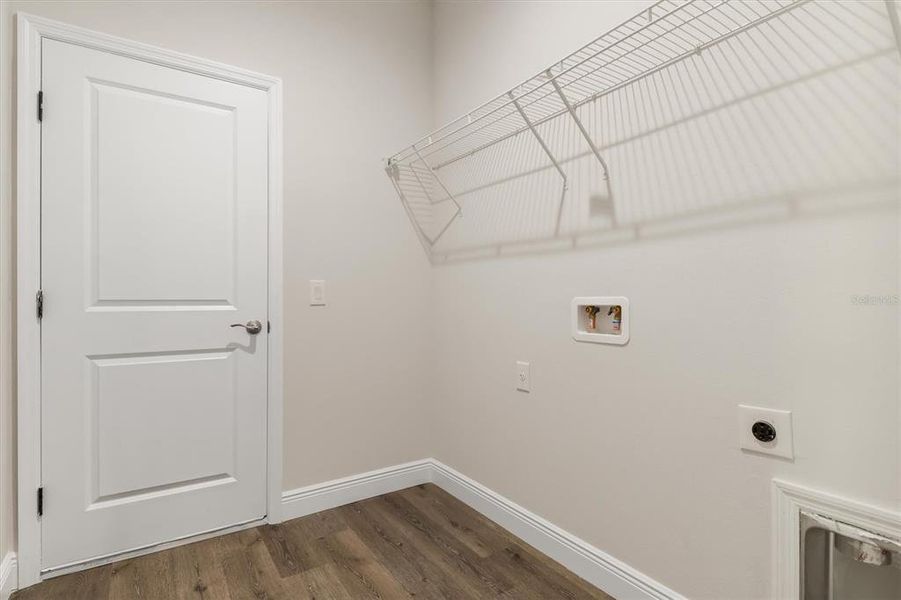 Spacious, unfurnished interior of a new home in , Port Charlotte (Image 20). Spacious, unfurnished interior of a new home in , Port Charlotte (Image 20).