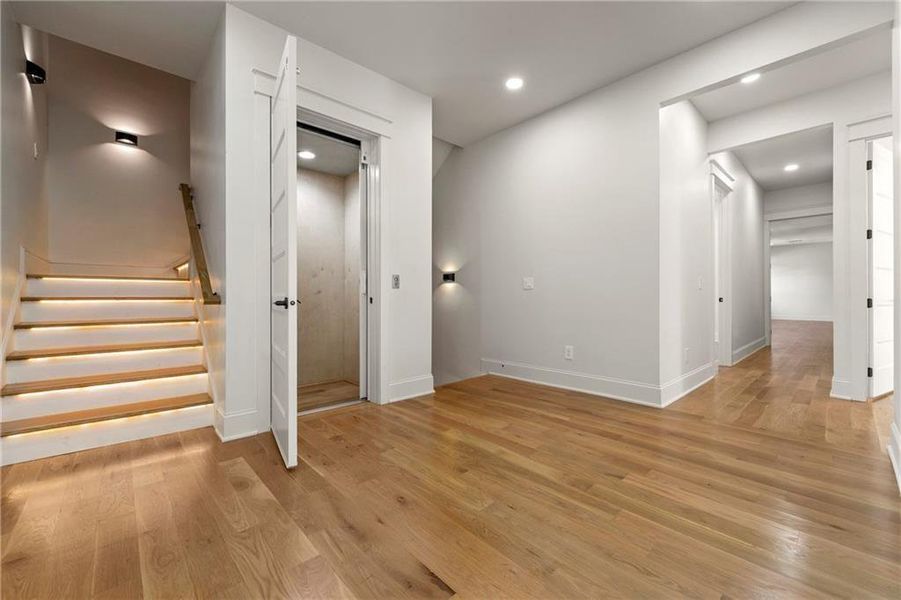 Spacious, unfurnished interior of a new home in , Atlanta (Image 25).