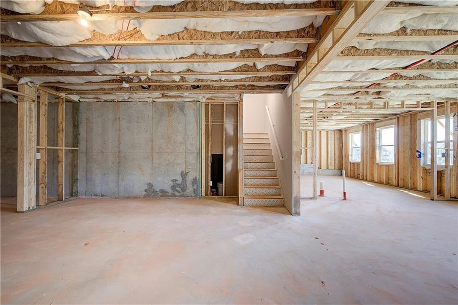 Spacious, unfurnished interior of a new home in Cooper Park, McDonough (Image 13).