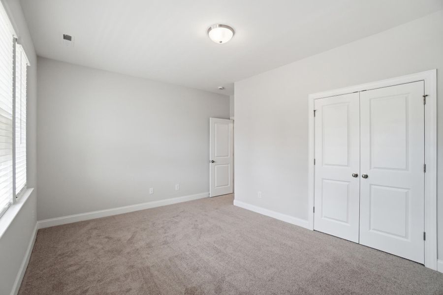 Spacious, unfurnished interior of a new home in Waterford Commons, Rock Hill (Image 21).