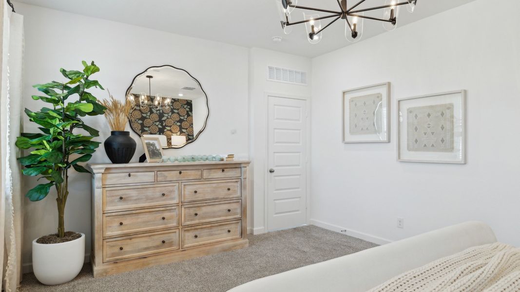 Furnished interior view inside a new home in Apache Farms, Buckeye (Image 23). Furnished interior view inside a new home in Apache Farms, Buckeye (Image 23).