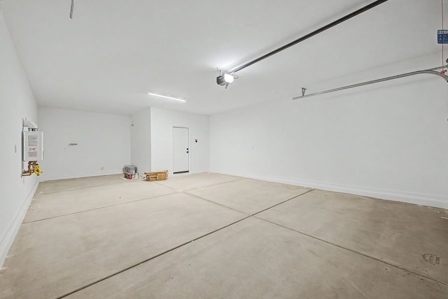 Spacious, unfurnished interior of a new home in Teravalis, Buckeye (Image 11). Spacious, unfurnished interior of a new home in Teravalis, Buckeye (Image 11).