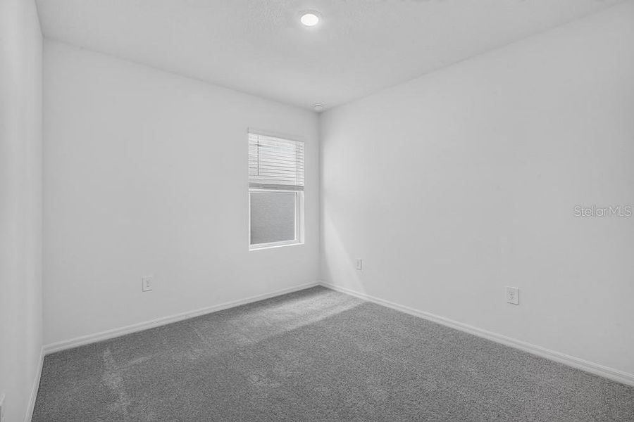 Spacious, unfurnished interior of a new home in Palm Wind, Hudson (Image 21).