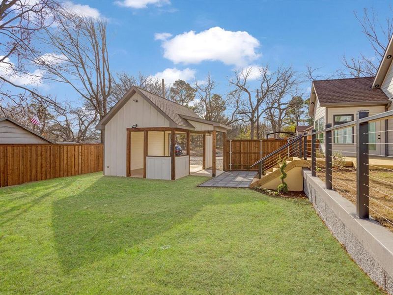 Exterior details and patio area of a home in , Bells (Image 28).