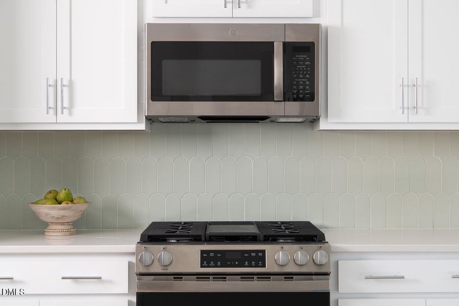 RAL_PNT_Murphy_DETAIL_4