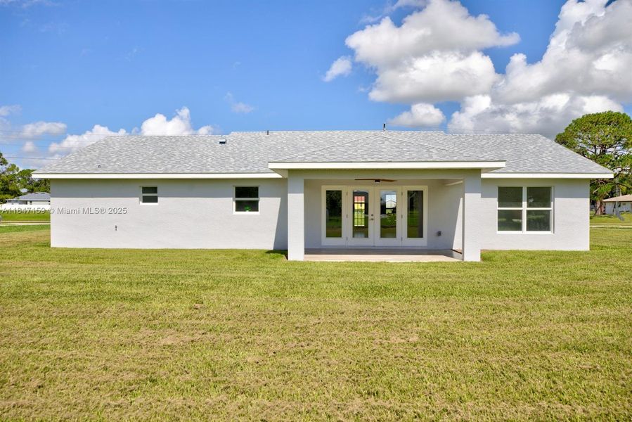 Front exterior of a new home in , Sebring, FL, highlighting curb appeal (Image 25).