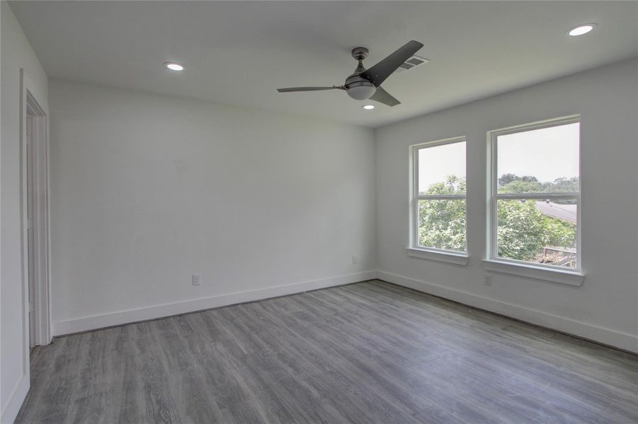 Image 12 of a home in . Image 12 of a home in .