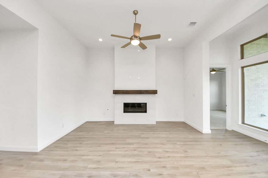 Spacious, unfurnished interior of a new home in Marvida, Cypress (Image 13). Spacious, unfurnished interior of a new home in Marvida, Cypress (Image 13).