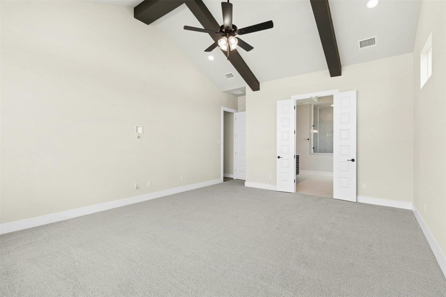 Spacious, unfurnished interior of a new home in Leander Estates, Leander (Image 18).