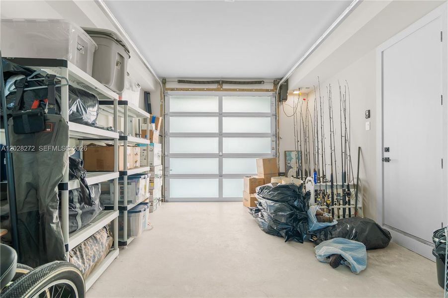 Furnished interior view inside a new home in , Marathon (Image 53).