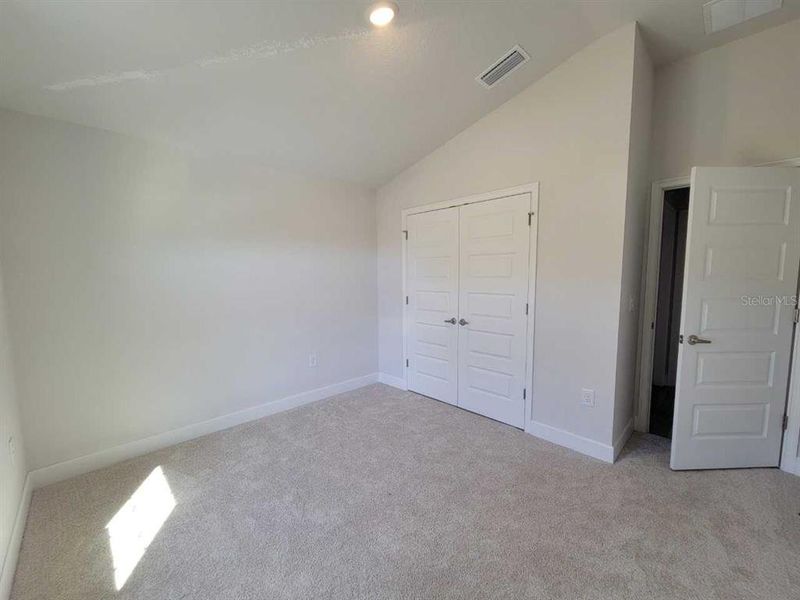 Spacious, unfurnished interior of a new home in Ocala Crossings South, Ocala (Image 12).