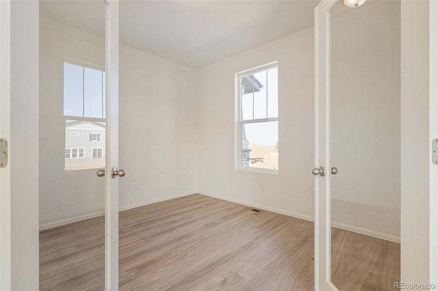 Spacious, unfurnished interior of a new home in Windler Villas, Aurora (Image 25).