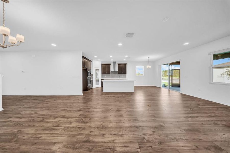 Spacious, unfurnished interior of a new home in , Wesley Chapel (Image 44).