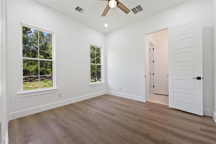 Spacious, unfurnished interior of a new home in , Conroe (Image 23). Spacious, unfurnished interior of a new home in , Conroe (Image 23).