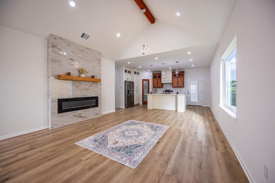 Spacious, unfurnished interior of a new home in , Woodway (Image 18).