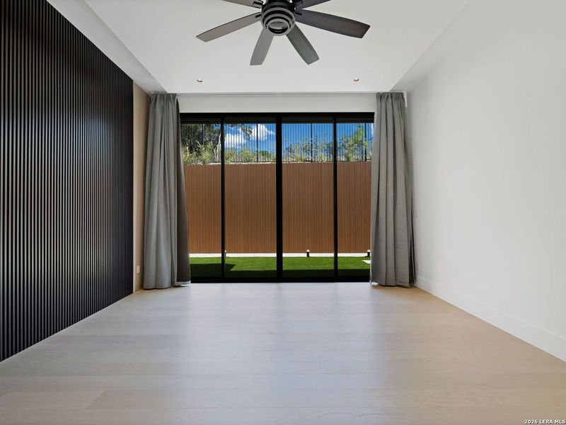 Spacious, unfurnished interior of a new home in , San Antonio (Image 41).