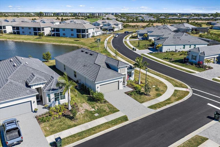 Image 8 of a home in Wellen Park Golf & Country Club.