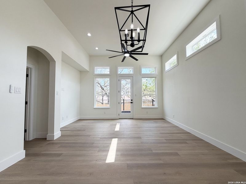 Spacious, unfurnished interior of a new home in , San Antonio (Image 37).