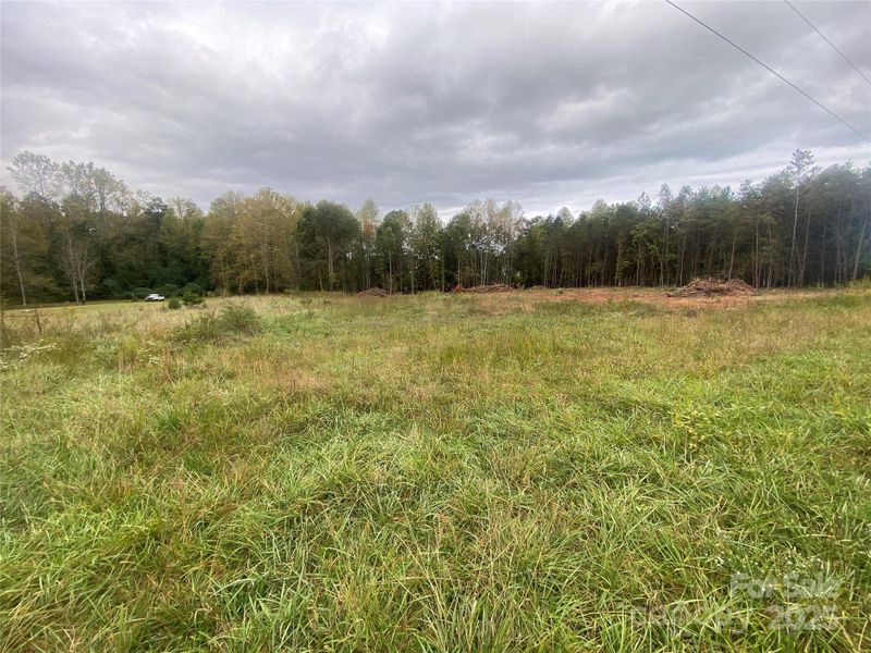 Natural landscape and outdoor views near in Forest City (Image 15). Natural landscape and outdoor views near in Forest City (Image 15).