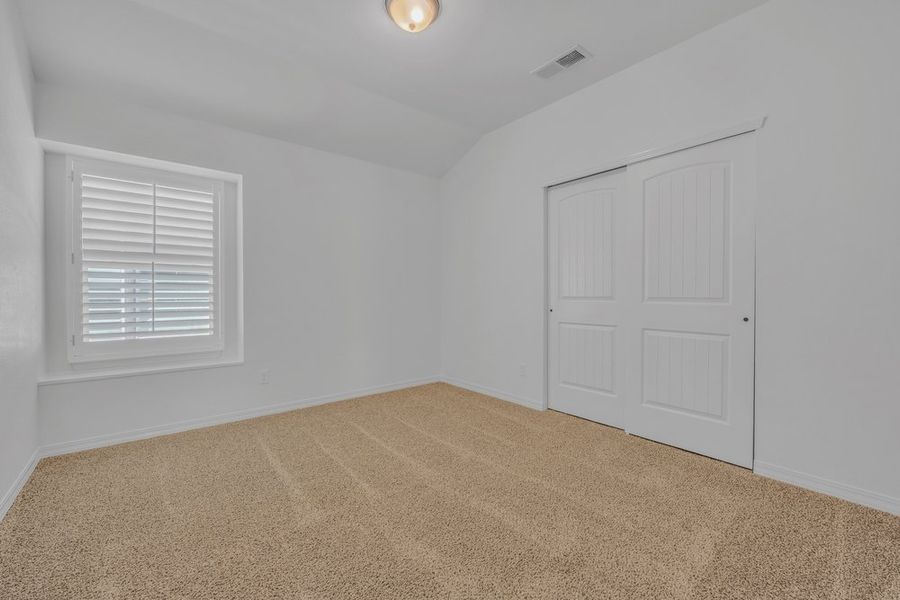Spacious, unfurnished interior of a new home in Paseo Del Este, El Paso (Image 18).