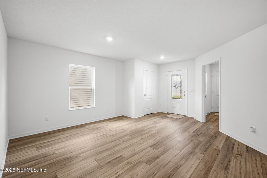 Spacious, unfurnished interior of a new home in Westport Landing, Jacksonville (Image 38).