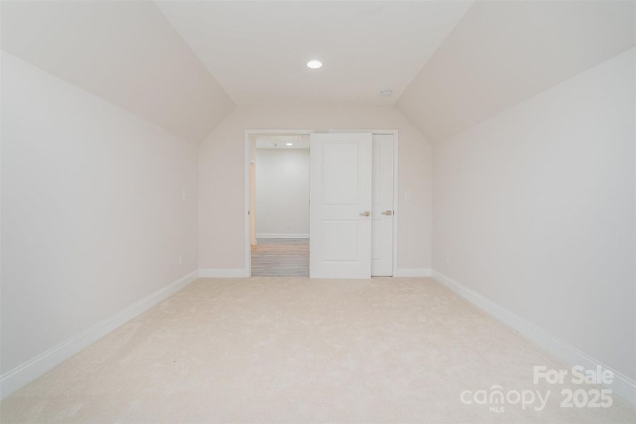 Bonus Room / Bedroom 4 Bonus Room / Bedroom 4