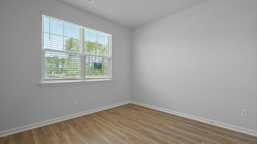 Spacious, unfurnished interior of a new home in Hillcrest, Ravenel (Image 18).