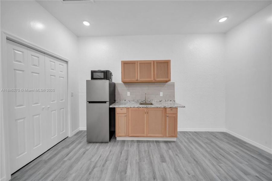 Image 28 of a home in .