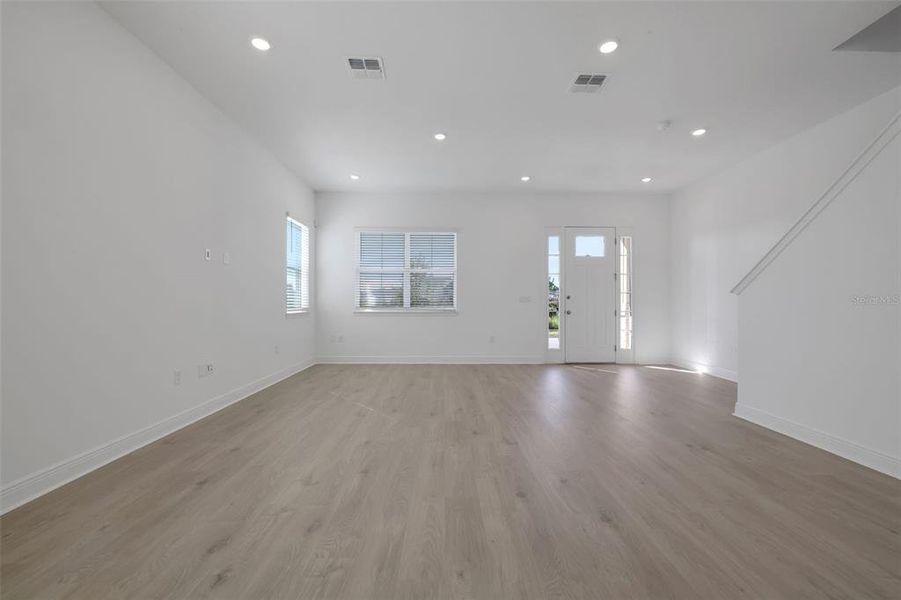 Spacious, unfurnished interior of a new home in , St. Cloud (Image 23).