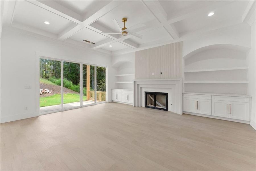 Spacious, unfurnished interior of a new home in , Gainesville (Image 19).