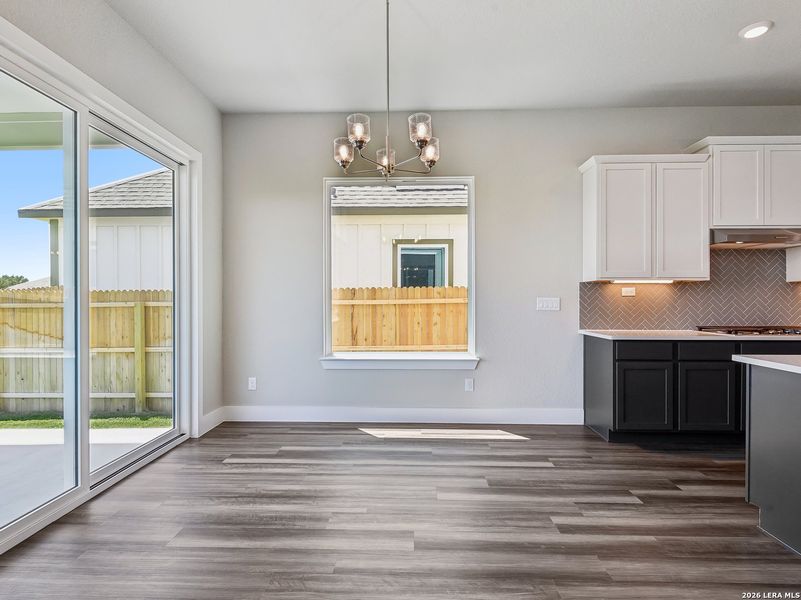 Spacious, unfurnished interior of a new home in Weltner Farms 60’s, New Braunfels (Image 33).