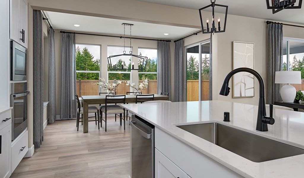 Coronado-W723-Uplands Kitchen