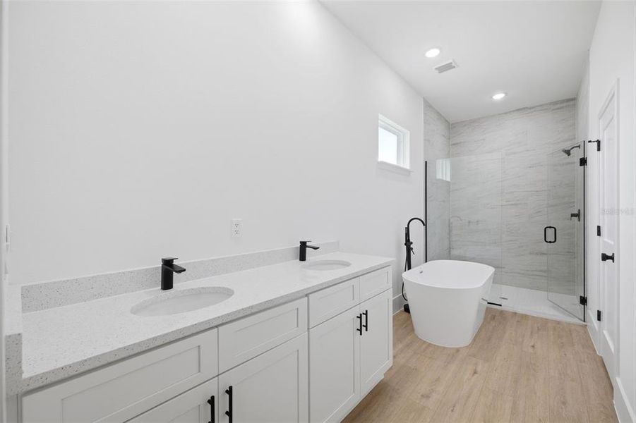 Furnished interior view inside a new home in , Ocala (Image 6).