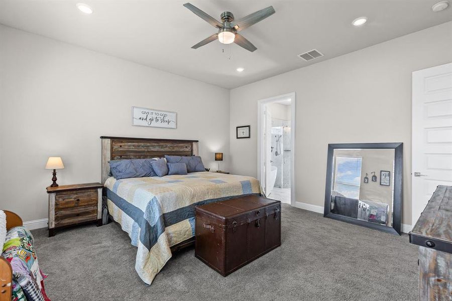 Furnished interior view inside a new home in , Leonard (Image 18).