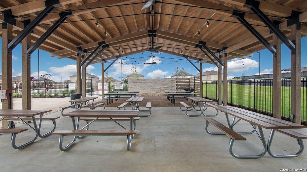 Community amenities in Applewood, San Antonio (Image 23).