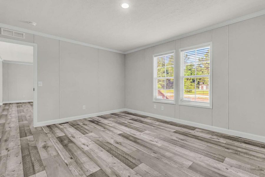 Spacious, unfurnished interior of a new home in , Holly Hill (Image 36).
