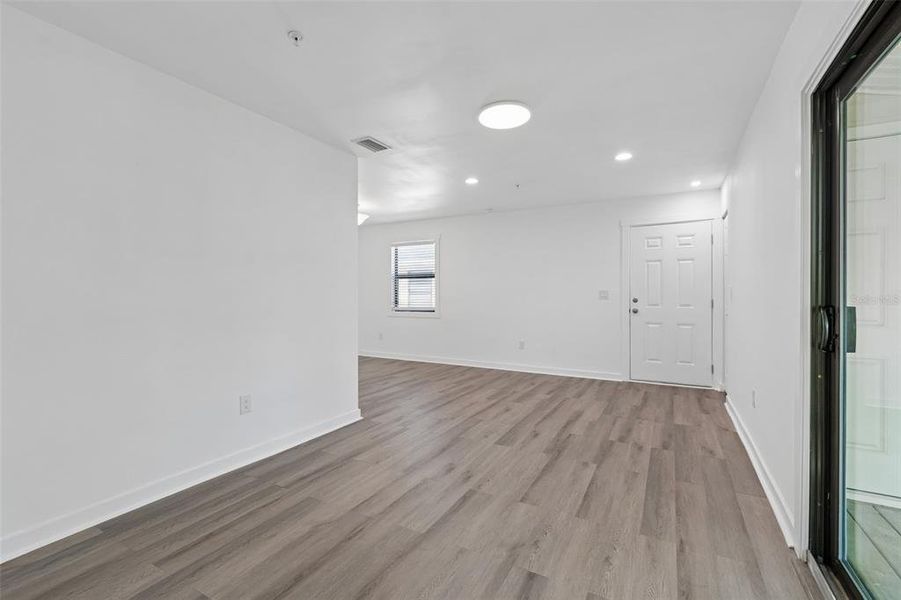Spacious, unfurnished interior of a new home in , Oldsmar (Image 36). Spacious, unfurnished interior of a new home in , Oldsmar (Image 36).