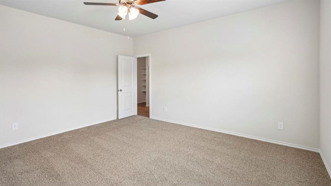 Spacious, unfurnished interior of a new home in Frontier Pointe, Princeton (Image 18).