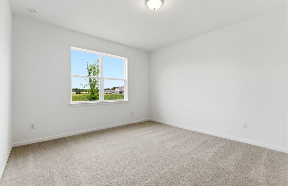 Spacious, unfurnished interior of a new home in Riverwood, Zephyrhills (Image 21).
