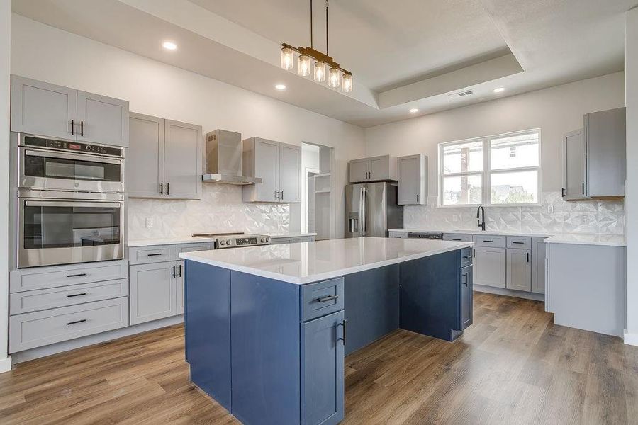 Furnished interior view inside a new home in , Glen Rose (Image 6).