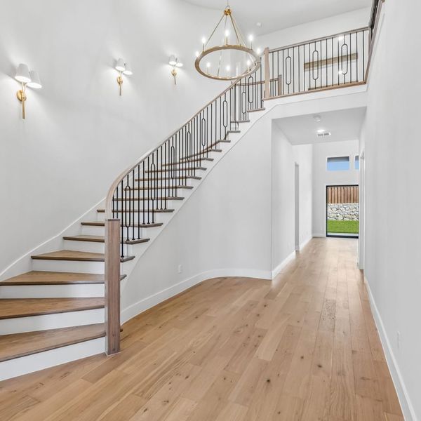 Spacious, unfurnished interior of a new home in StarView, Prosper (Image 52). Spacious, unfurnished interior of a new home in StarView, Prosper (Image 52).