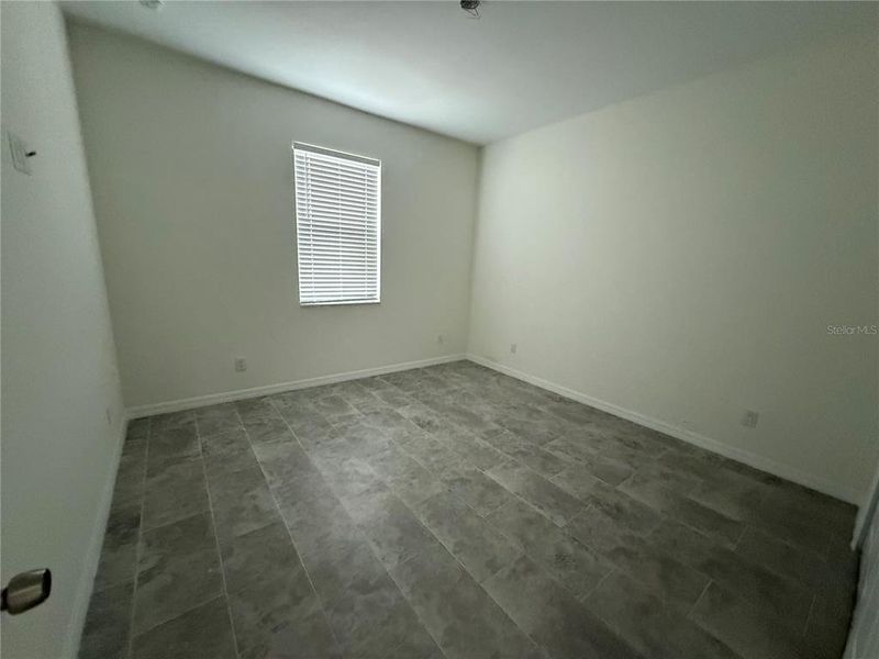 Spacious, unfurnished interior of a new home in , Cape Coral (Image 13).