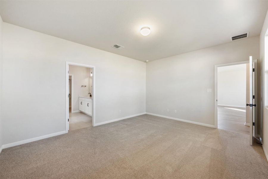 Representative images and renderings are for illustrative purposes. Actual structural options and design finishes of home may vary.