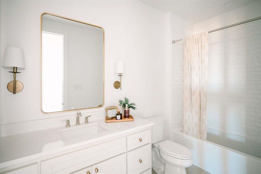 Furnished interior view inside a new home in , Fort Worth (Image 17). Furnished interior view inside a new home in , Fort Worth (Image 17).