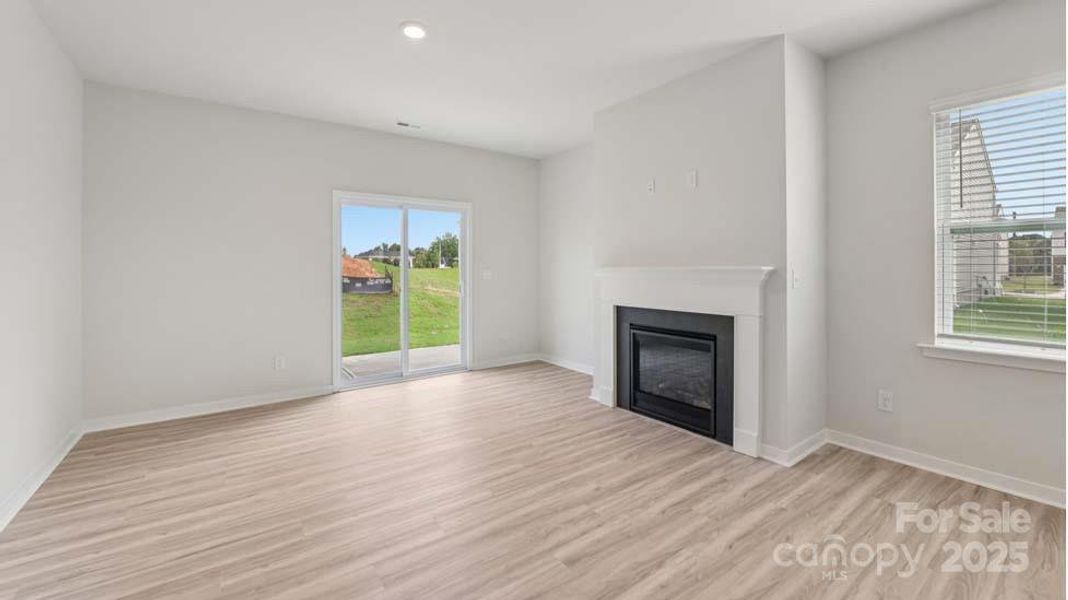 Spacious, unfurnished interior of a new home in Cardinal Creek, Charlotte (Image 19).
