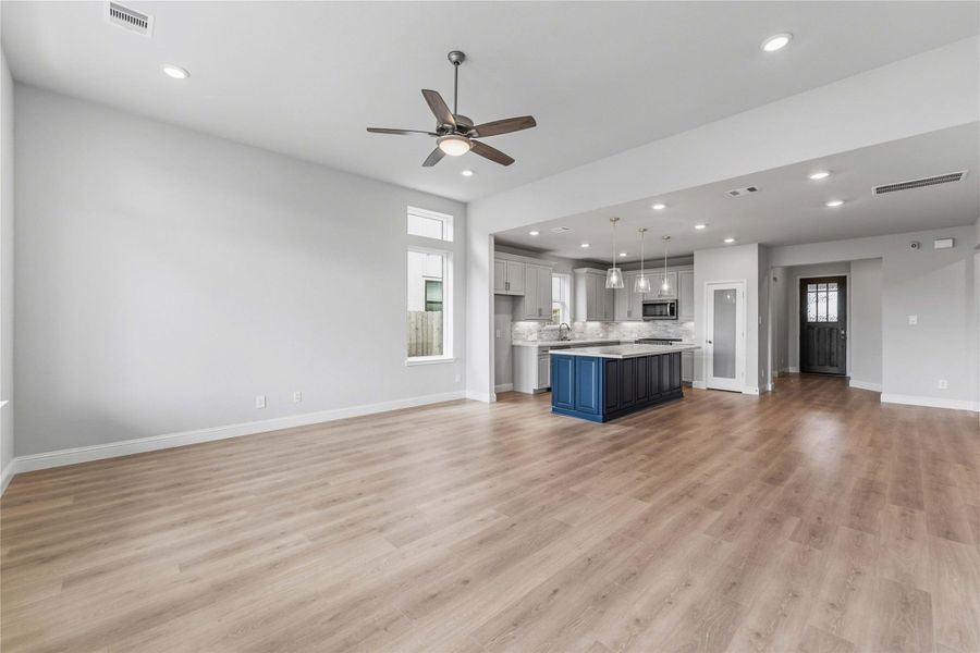 Spacious, unfurnished interior of a new home in Elyson, Katy (Image 18). Spacious, unfurnished interior of a new home in Elyson, Katy (Image 18).
