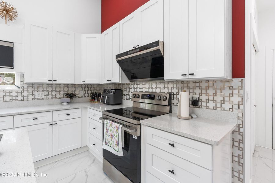Furnished interior view inside a new home in , Jacksonville (Image 8).